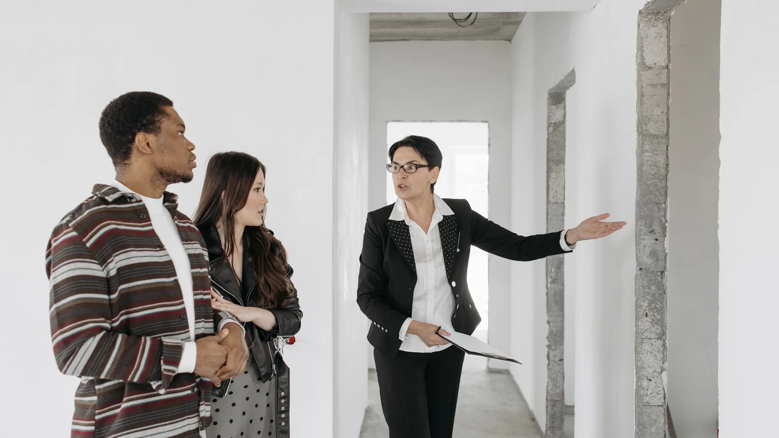 How to Negotiate Rent on a New Apartment (Before You Move In)