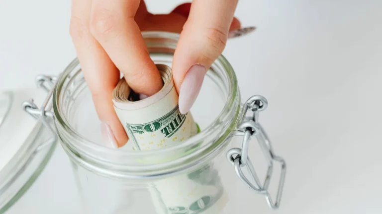 Emergency Fund for Renters: How Much Do You Really Need?